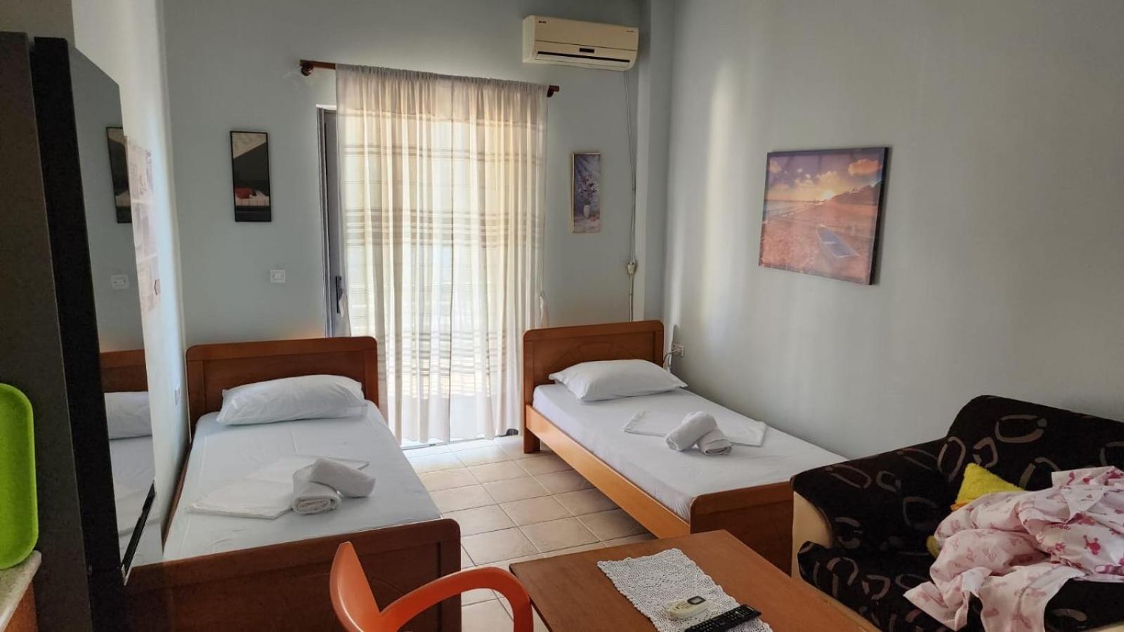 Mohito Beach Apartment 5 Sarandë Eksteriør bilde